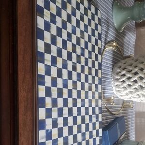 Blue and White Checkered Placement